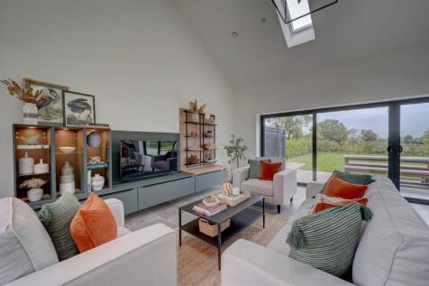 Arrow House (21).jpg