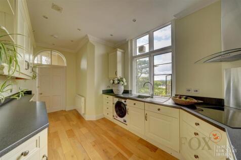 8 Westwoood House (1