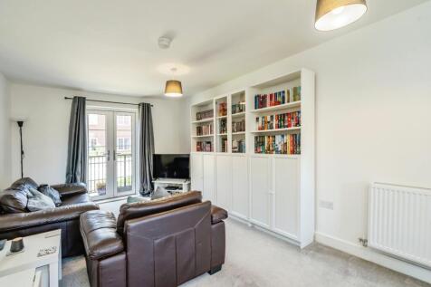 Lounge / Kitchen