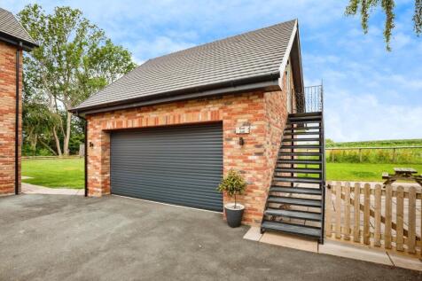 Double Garage