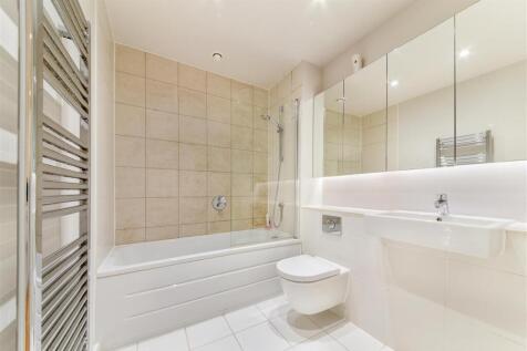 HAWTHORNE CRESCENT,73-8.jpg