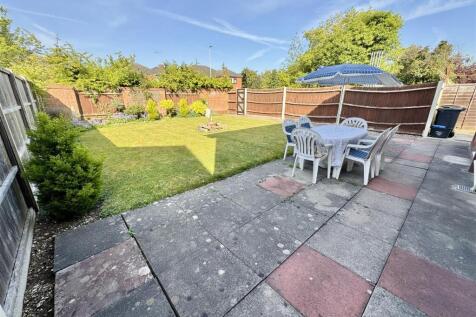 LAREG REAR GARDEN