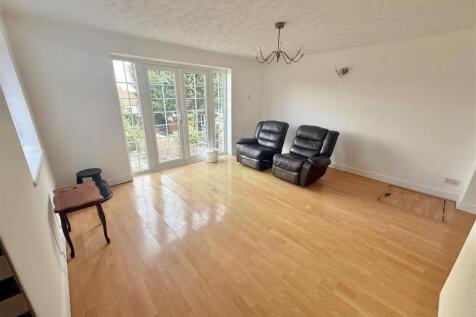 Open Plan Dining Area
