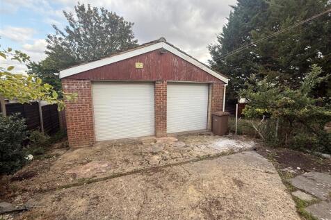 Large Detached Double Garage