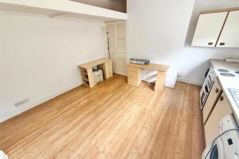 Studio Room