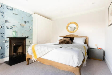 Bedroom.jpg