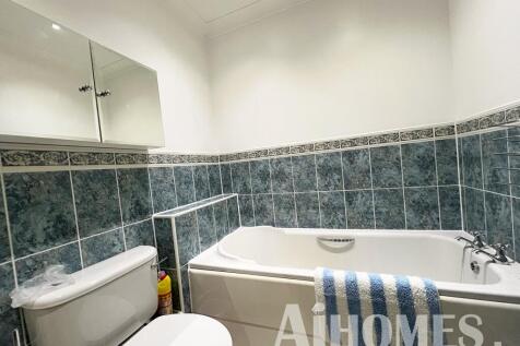 bathroom2