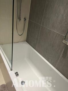 504KH - bath1