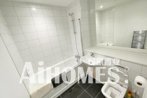 10803-Bathroom2