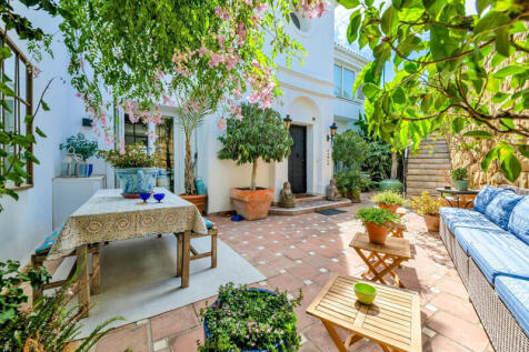 Property Image 11