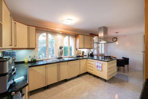 Property Image 24