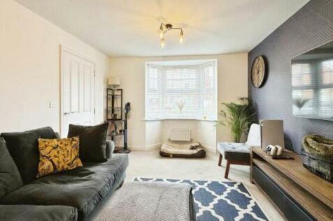Lounge reverse