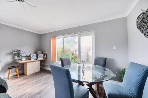 Living Room / Dining Area