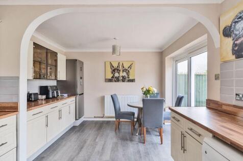 Breakfast Room 
