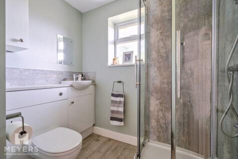 Family Shower Room