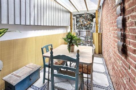 Enclosed Terrace
