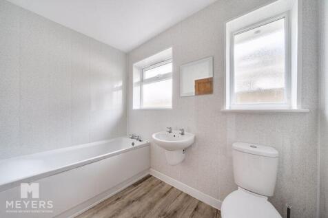 Downstairs Bathroom 