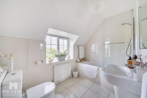 Guest Suite Bathroom
