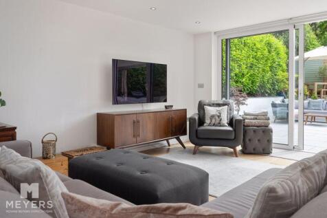 Sitting Area 
