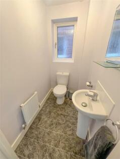 Downstairs WC.JPG