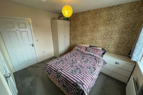 Bedroom 1B.JPG