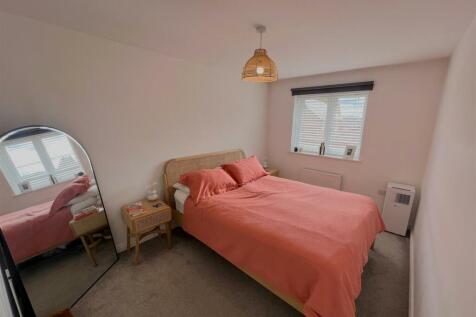 Bedroom 1A.JPG