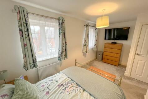 Bedroom 1B.JPG