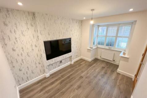 Living Room.JPG