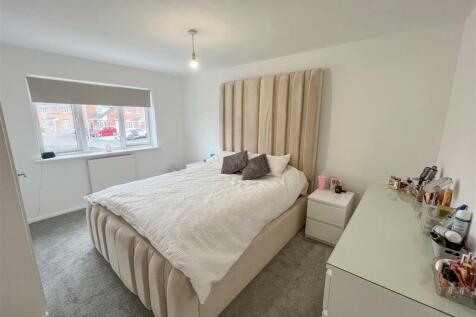 Bedroom 1A.JPG