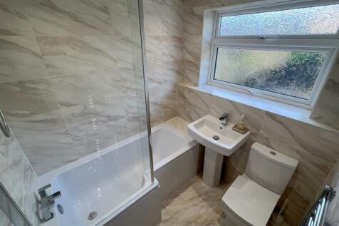 Bathroom A.JPG
