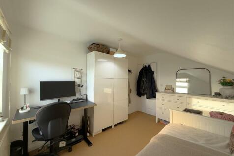 Bedroom 2B.JPG