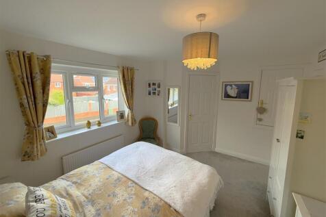Bedroom 1C.JPG