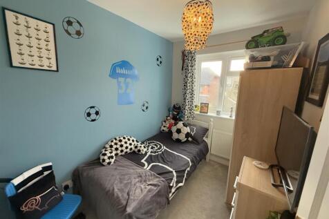 Bedroom 3.JPG