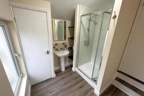 Bathroom A.JPG