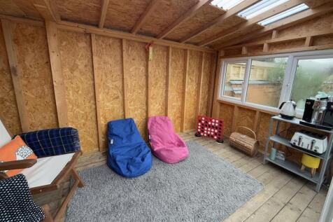 Garden Room B.JPG