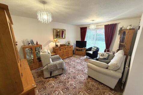 Living Room A.JPG