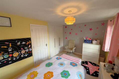 Bedroom 3B.JPG