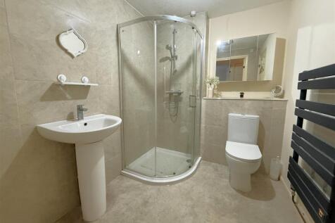 Shower Room.JPG