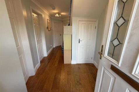 Entrance Hall.JPG