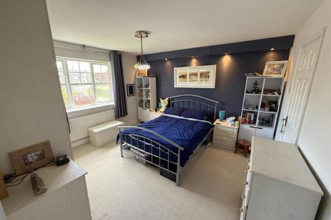 Bedroom 1A.JPG