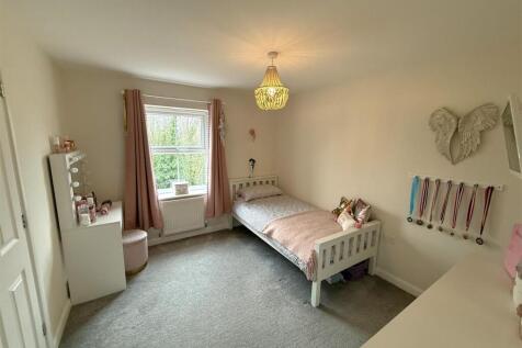 Bedroom 2A.JPG