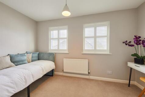 Bedroom 4.jpg