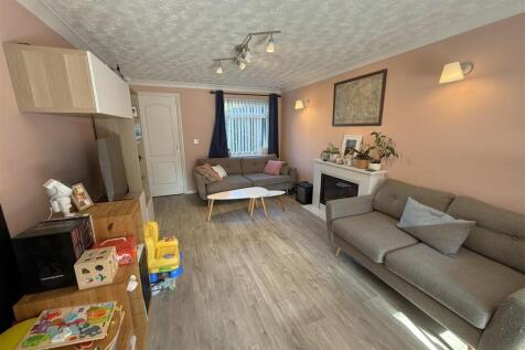 Living Area.JPG