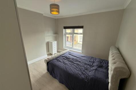Bedroom 1A.JPG