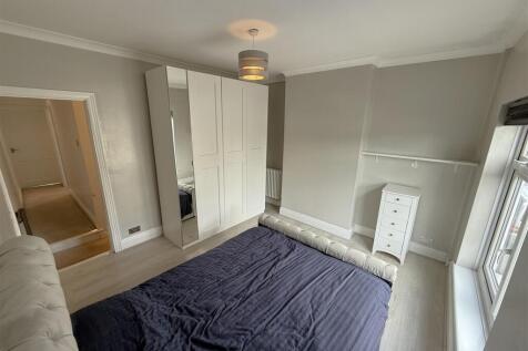 Bedroom 1B.JPG