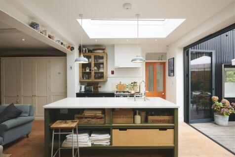 Kitchen Dining B.jpg