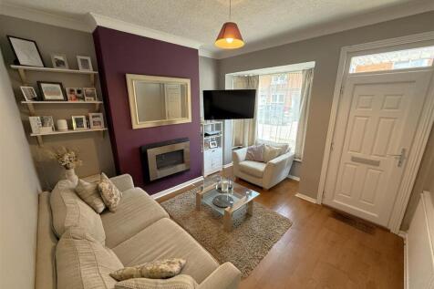 Living Room B.JPG