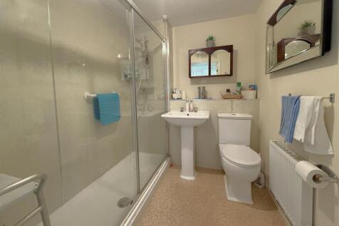Shower Room.JPG