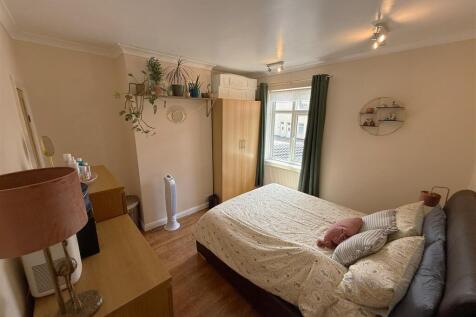 Bedroom 1A.JPG