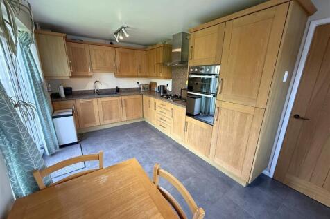 Kitchen A.JPG